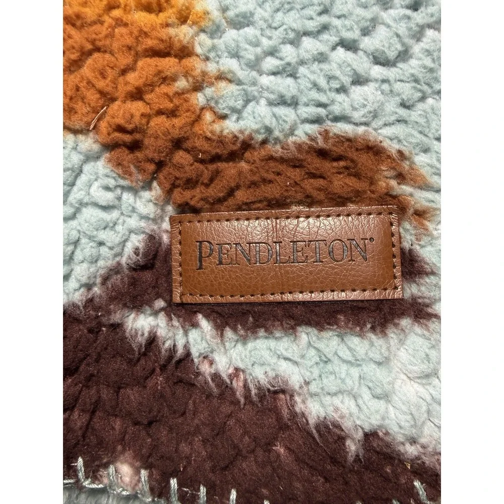 Pendleton Blanket Legend Lake Aqua Sherpa Fleece Queen Native Aztec Geometric